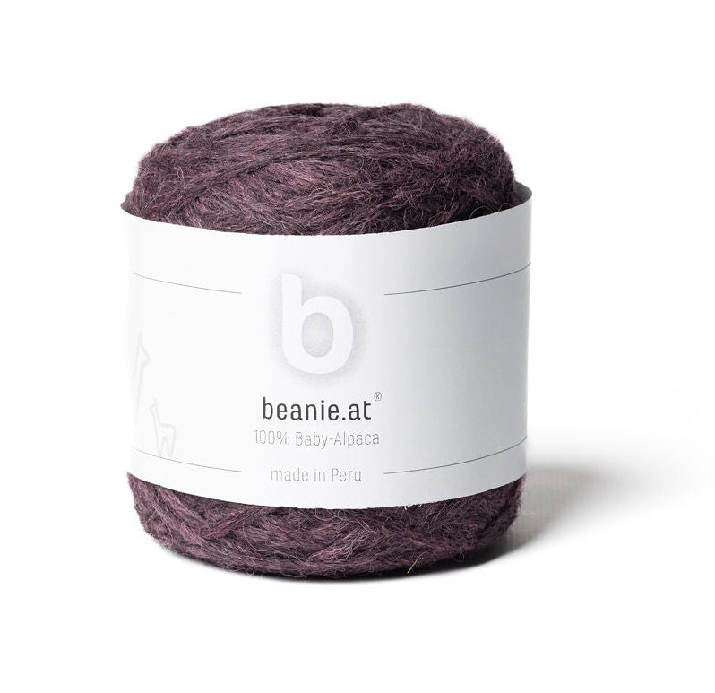Beanie.at exklusiv 100% Baby-Alpaka Wolle deep purple